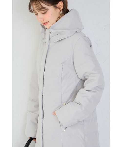 tocco closet（トッコ　クローゼット）の「リボンカラーダウンロングコート（ダウンジャケット/コート・レディース・グレー/アイボリー/ブラック・M）」の6枚目の写真