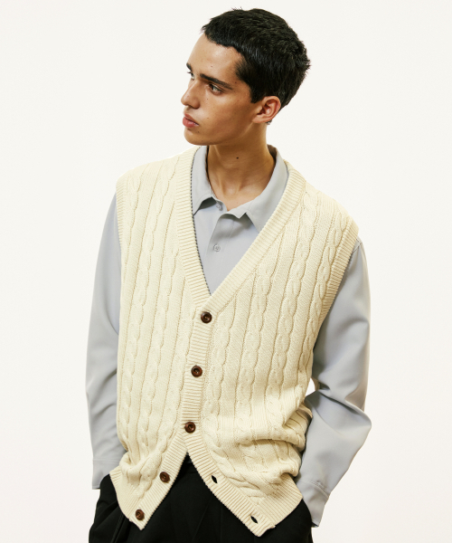 S SY(エスエスワイ)の「サンデーケーブルニットベストカーディガンクリーム(ニット/セーター・メンズ・その他・MEDIUM/LARGE)」の2枚目の写真