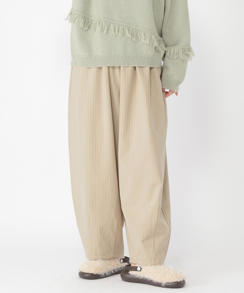 studio CLIP（スタディオクリップ）の「タックギャザーワイドパンツ[プチサイズあり]（その他パンツ・レディース・その他1/アイボリー/その他2/ブラック・FREE/PF）」の10枚目の写真