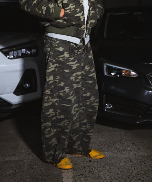 centimeter（センチメーター）の「Tribal logo balloon baggy pants（デニムパンツ・メンズ・グリーン系カモフラージュ/インディゴブルー/ブラック・MEDIUM/LARGE）」の6枚目の写真