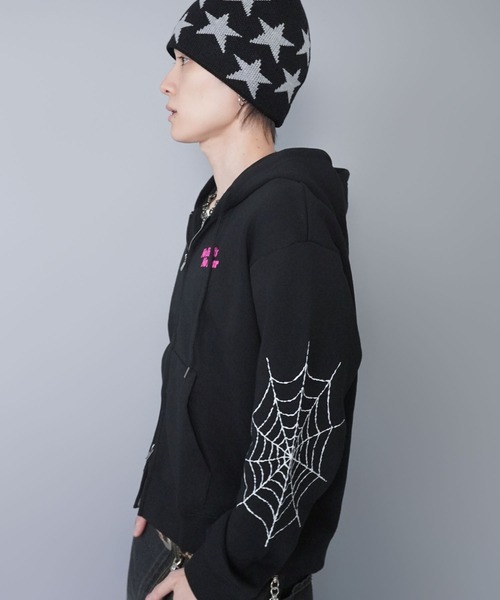 SPINNS（スピンズ）の「裏地フリースであったか♪ジャガードシングルニットビーニー/スモールスター/ユニセックス（ニットキャップ/ビーニー・メンズ・ブラック/グリーン・ONESIZE）」の9枚目の写真