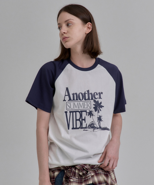 CACTUSDONUTMARKET(カクタスドーナツマーケット)の「Summer Vibe Raglan T-Shirt - White(Tシャツ/カットソー・メンズ・その他・MEDIUM/LARGE)」の1枚目の写真
