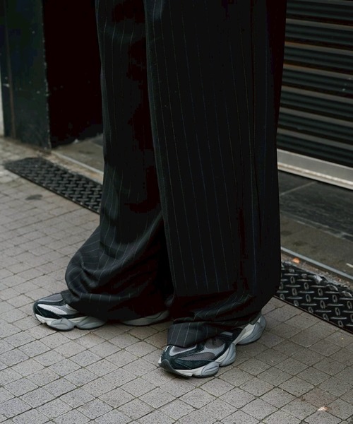 CONZ(コンズ)の「EX.stripe design trousers(スラックス・レディース・ブラック/グレー・S/XS)」の7枚目の写真