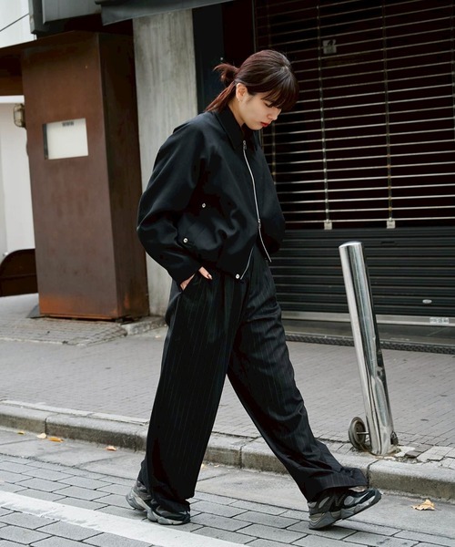 CONZ(コンズ)の「EX.stripe design trousers(スラックス・レディース・ブラック/グレー・S/XS)」の12枚目の写真