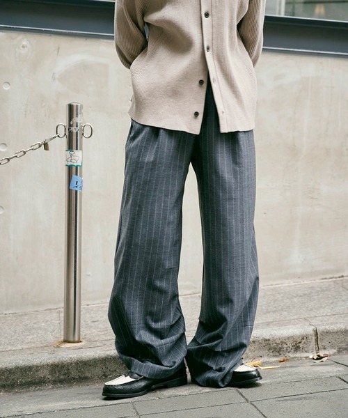 CONZ(コンズ)の「EX.stripe design trousers(スラックス・レディース・ブラック/グレー・S/XS)」の13枚目の写真