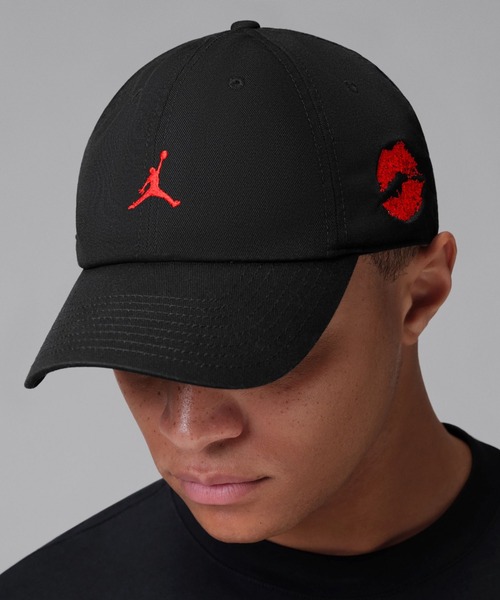 JORDAN BRAND（ジョーダンブランド）の「JORDAN BRAND U J CLUB CAP US CB FEMME JM / ジョーダン ブランド CLB US CB FEMME JM キャップ / NIKE【SP】（キャップ・メンズ・ブラック・M/L）」の3枚目の写真