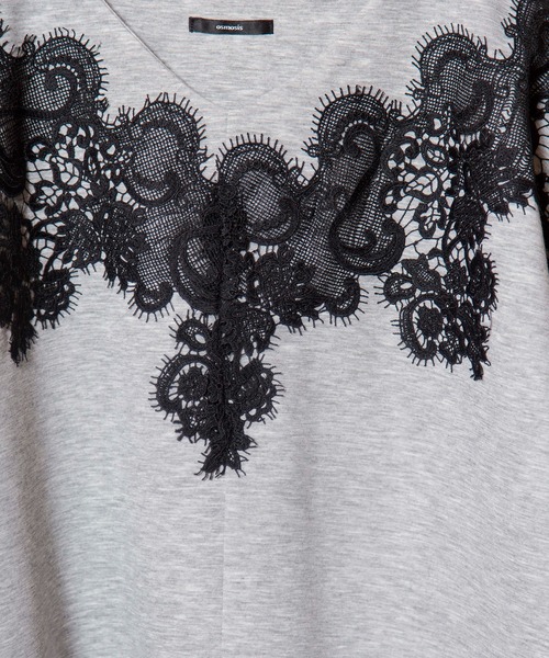 OSMOSIS（オズモーシス）の「レースモチーフVネックプルオーバー（Tシャツ/カットソー・レディース・ブラック/グレー/アイボリー・ONE SIZE）」の5枚目の写真