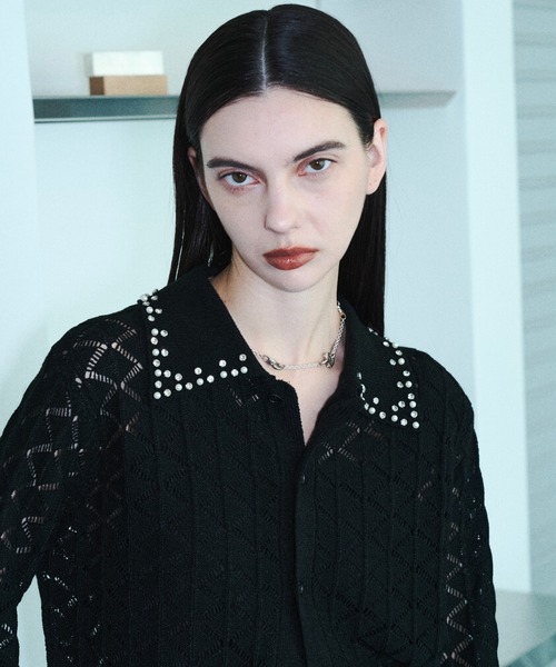 seyto(セイト)の「Bijou collar openwork knit cardigan / ビジューカラー透かし編みニットカーディガン(カーディガン/ボレロ・メンズ・ブラック/ブルー・2/3)」の10枚目の写真