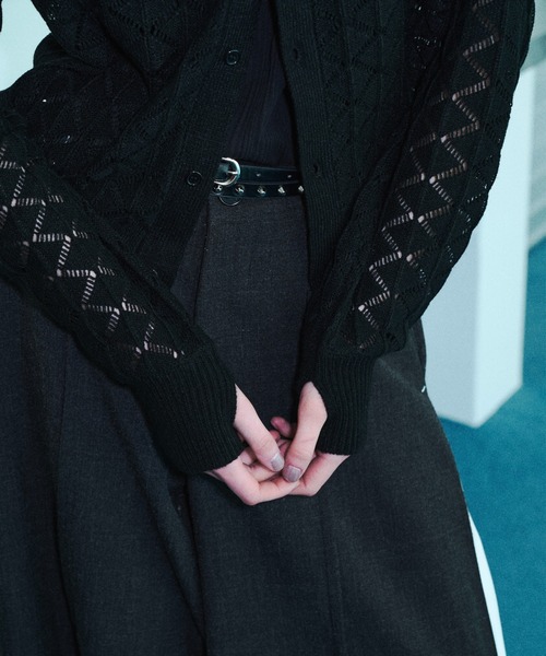 seyto(セイト)の「Bijou collar openwork knit cardigan / ビジューカラー透かし編みニットカーディガン(カーディガン/ボレロ・メンズ・ブラック/ブルー・2/3)」の11枚目の写真