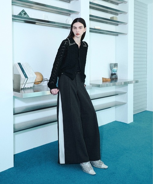 seyto(セイト)の「Bijou collar openwork knit cardigan / ビジューカラー透かし編みニットカーディガン(カーディガン/ボレロ・メンズ・ブラック/ブルー・2/3)」の8枚目の写真