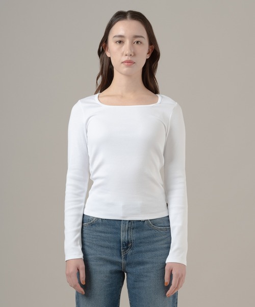 Levi's(リーバイス)の「Levi's/リーバイス エッセンシャル スクエアネック ロングスリーブ Tシャツ(Tシャツ/カットソー・レディース・ホワイト・M/S/XS)」の16枚目の写真