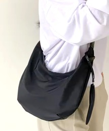 【 ammy. / エイミードット 】 ラウンド ナイロン ミニポーチ付き ショルダーバッグ