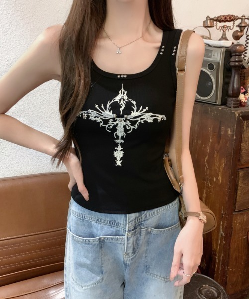 lilful（リルフル）の「【26年春夏新作】スタッズ付き Y2Kデザインタンクトップキャミソール（タンクトップ・レディース・ブラック/グレー/ホワイト/ブラウン・F）」の17枚目の写真