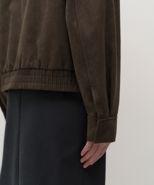MUSINSA STANDARD WOMAN（ムシンサスタンダードウーマン）の「ウィメンズ シンセティックスエード ブルゾンジャケット [ダークブラウン]（ブルゾン・レディース・その他・SMALL/MEDIUM/LARGE/X-SMALL）」の8枚目の写真