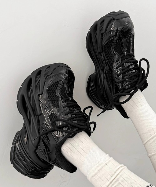 ARULE(アルール)の「『ARULE/アルール』 Future Sole Sneakers/フューチャーソールスニーカー(スニーカー・メンズ・ブラック/シルバー・28/26.5/27)」の4枚目の写真