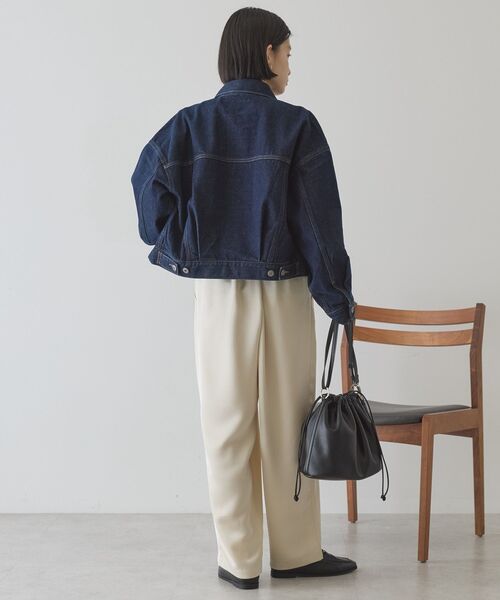 AMERICAN HOLIC(アメリカンホリック)の「【イージーケア】サテンカーブパンツ(その他パンツ・レディース・ネイビー/ライトカーキ/ライトベージュ/ブラウン・L/M)」の11枚目の写真