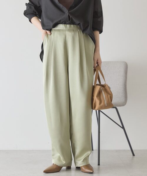 AMERICAN HOLIC(アメリカンホリック)の「【イージーケア】サテンカーブパンツ(その他パンツ・レディース・ネイビー/ライトカーキ/ライトベージュ/ブラウン・L/M)」の12枚目の写真