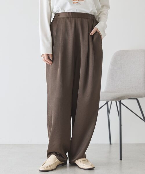 AMERICAN HOLIC(アメリカンホリック)の「【イージーケア】サテンカーブパンツ(その他パンツ・レディース・ネイビー/ライトカーキ/ライトベージュ/ブラウン・L/M)」の18枚目の写真