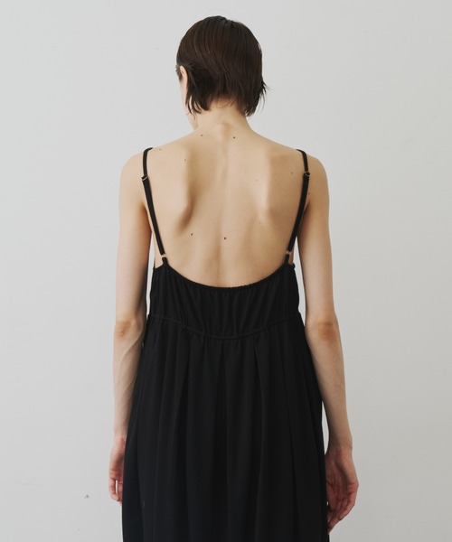 LA BELLE ETUDE（ラベルエチュード）の「タックボリュームカットワンピース（ワンピース・レディース・ブラック/ピンク/チャコールグレー・1/0）」の12枚目の写真