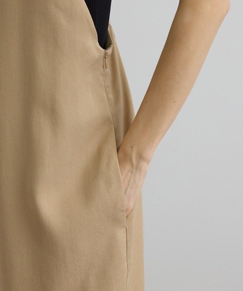 SALON adam et rope'（サロン アダム エ ロペ）の「ビンテージツイルサロペット（サロペット/オーバーオール・レディース・ベージュ/ブラック・FREE）」の5枚目の写真