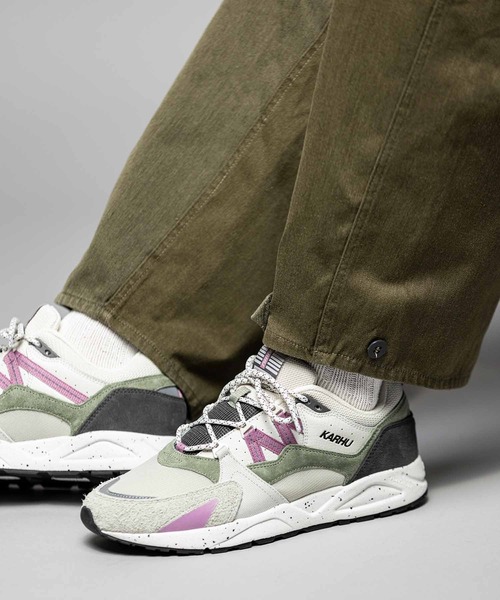 KARHU(カルフ)の「KARHU / “FUSION 2.0” スニーカー(スニーカー・レディース・ホワイト系/ホワイト×ピンク/グレー系・7/6/5/4/8/10/9)」の5枚目の写真