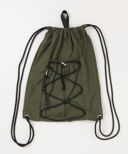 ALTROSE（アルトローズ）の「［ALTROSE/アルトローズ］ドローコードデザイン 軽量 ナイロン ナップサック【UNISEX】（バックパック/リュック・レディース・ブラック/カーキ/グレー・FREE）」の3枚目の写真