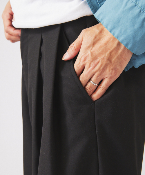 JOURNAL STANDARD relume（ジャーナルスタンダード　レリューム）の「ヒールカット ルーズライト スラックス（スラックス・メンズ・ブラック/チャコールグレー/ネイビー・SMALL/LARGE/MEDIUM）」の2枚目の写真