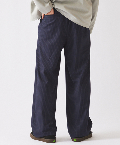 JOURNAL STANDARD relume（ジャーナルスタンダード　レリューム）の「ヒールカット ルーズライト スラックス（スラックス・メンズ・ブラック/チャコールグレー/ネイビー・SMALL/LARGE/MEDIUM）」の20枚目の写真