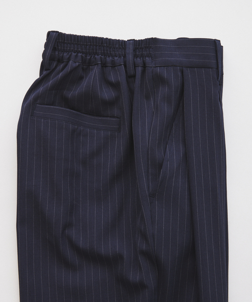 JOURNAL STANDARD relume（ジャーナルスタンダード　レリューム）の「ヒールカット ルーズライト スラックス（スラックス・メンズ・ブラック/チャコールグレー/ネイビー・SMALL/LARGE/MEDIUM）」の13枚目の写真