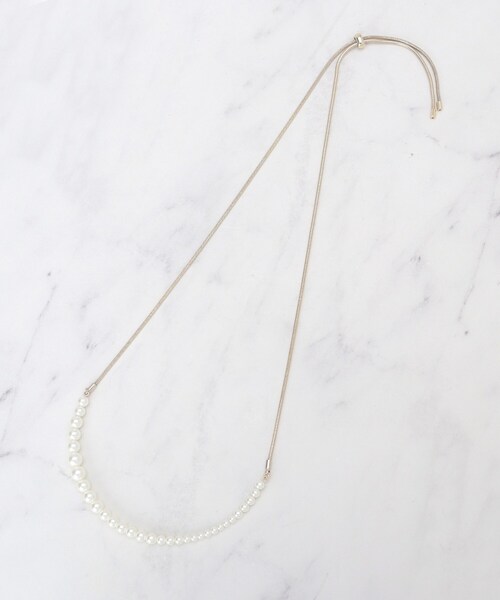 SHOO・LA・RUE（シューラルー）の「スライダーフェイクパールネックレス（ネックレス・レディース・シルバー/ゴールド/ピンクゴールド・00）」の6枚目の写真
