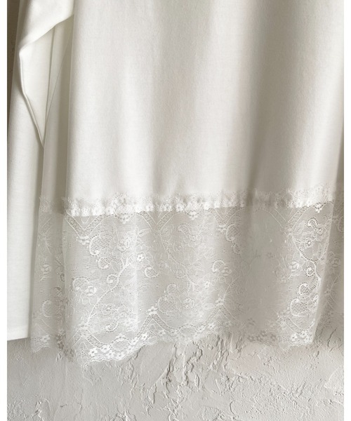 She's Closet(シーズクローゼット)の「長袖 裾レースドッキングロンT レイヤードインナー トップス(Tシャツ/カットソー・レディース・ブラック/ホワイト・FREE)」の4枚目の写真