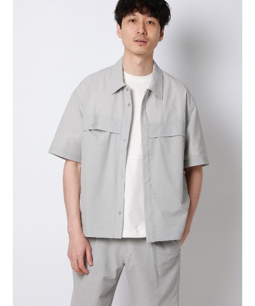 FLAT（フラット）の「FLAT ユーティリティーシャツ 半袖 ウォッシャブル ストレッチ ドライシアサッカー 無地（Tシャツ/カットソー・メンズ・ライトグレー/ネイビー・S/M/L）」の2枚目の写真