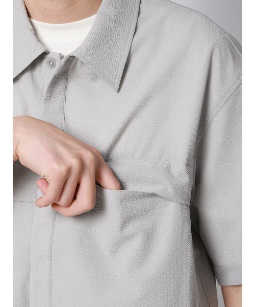 FLAT（フラット）の「FLAT ユーティリティーシャツ 半袖 ウォッシャブル ストレッチ ドライシアサッカー 無地（Tシャツ/カットソー・メンズ・ライトグレー/ネイビー・S/M/L）」の9枚目の写真