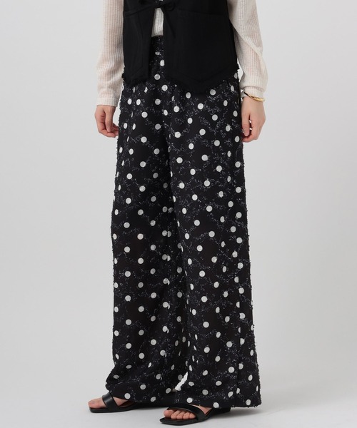 BAYFLOW（ベイフロー）の「[ウエストゴム仕様]カットジャガード柄パンツ（その他パンツ・レディース・ダークブラウン/ブラック・FREE）」の8枚目の写真