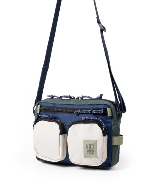 TOPO DESIGNS(トポデザインズ)の「500mlペットボトル収納可能【TOPO DESIGNS】BLOCK BAG(ショルダーバッグ・メンズ・オレンジ/ホワイト系その他/パープル系その他/ブラック系・ONE SIZE)」の1枚目の写真
