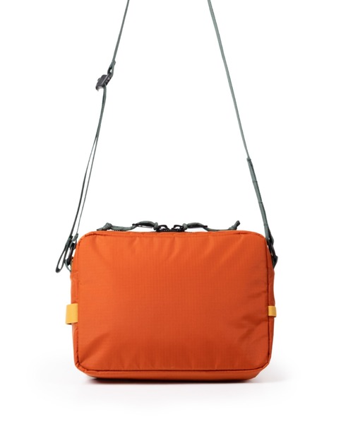 TOPO DESIGNS(トポデザインズ)の「500mlペットボトル収納可能【TOPO DESIGNS】BLOCK BAG(ショルダーバッグ・メンズ・オレンジ/ホワイト系その他/パープル系その他/ブラック系・ONE SIZE)」の19枚目の写真