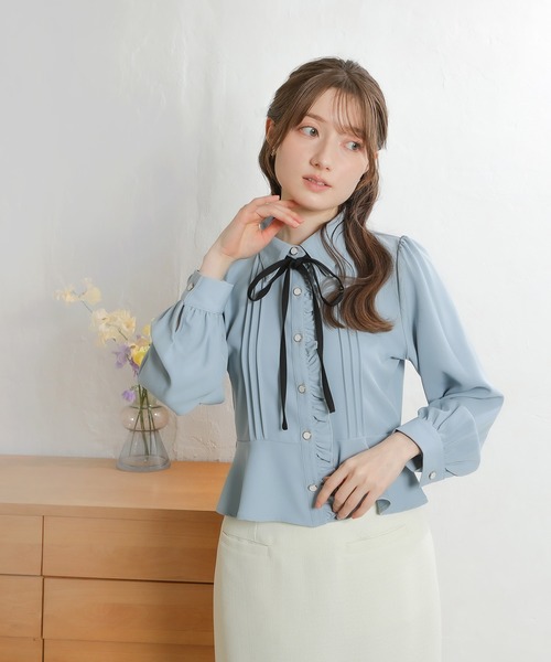 ASTORIA ODIER（アストリアオディール）の「ピンタックペプラムブラウス（シャツ/ブラウス・レディース・ネイビー/ホワイト/サックスブルー・MEDIUM）」の3枚目の写真