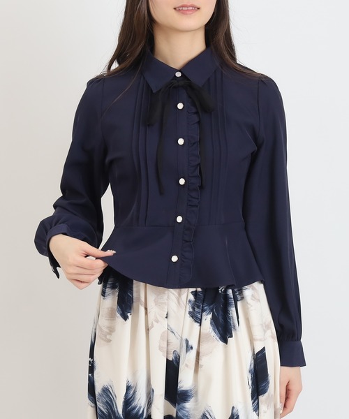 ASTORIA ODIER（アストリアオディール）の「ピンタックペプラムブラウス（シャツ/ブラウス・レディース・ネイビー/ホワイト/サックスブルー・MEDIUM）」の20枚目の写真