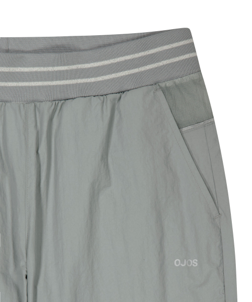 OJOS(オホス)の「Nylon Banding Capri pants / Grey(その他パンツ・レディース・その他・1/2/3)」の4枚目の写真