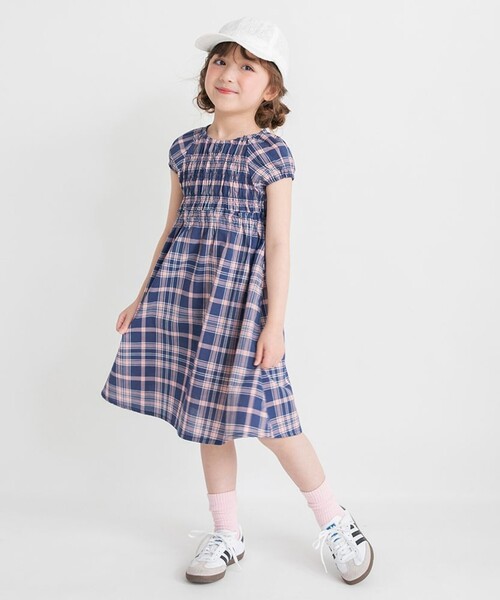 BRANSHES（ブランシェス）の「【ときめきワンピース】シャーリング半袖ワンピース（ワンピース・キッズ・ブルー/カラフル/ピンク・130/100/120/110/80/150/90/140）」の2枚目の写真