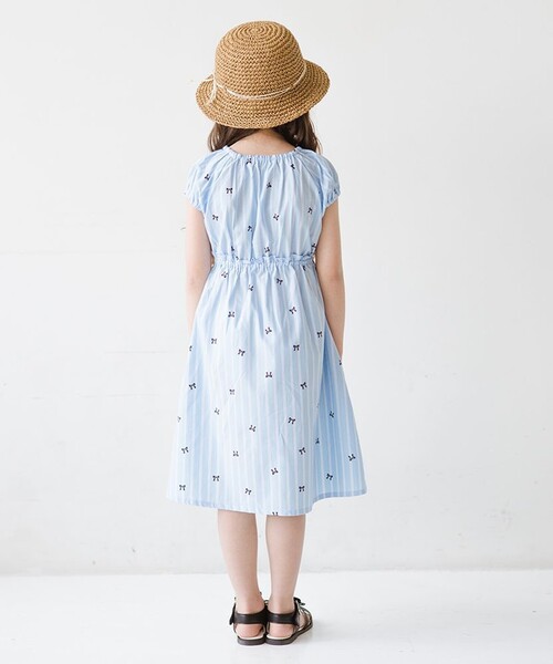 BRANSHES（ブランシェス）の「【ときめきワンピース】シャーリング半袖ワンピース（ワンピース・キッズ・ブルー/カラフル/ピンク・130/100/120/110/80/150/90/140）」の19枚目の写真