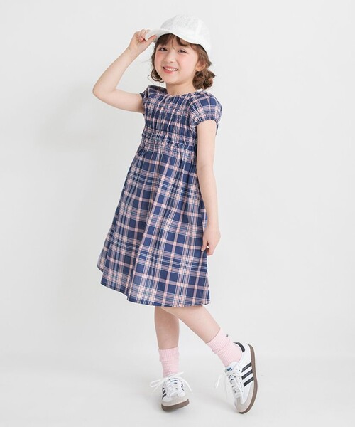 BRANSHES（ブランシェス）の「【ときめきワンピース】シャーリング半袖ワンピース（ワンピース・キッズ・ブルー/カラフル/ピンク・130/100/120/110/80/150/90/140）」の4枚目の写真