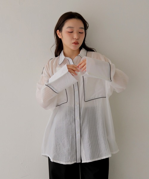 cheriella(シェリエラ)の「【cheriella】配色パイピングオーバーサイズシアーストライプシャツ COLOR PIPING OVERSIZED SHEER STRIPE SHIRT(シャツ/ブラウス・レディース・ブラウン/イエロー/オフホワイト・FREE)」の9枚目の写真
