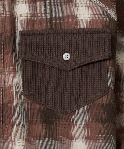 GARMENTS FAB（ガーメンツファブ）の「Zig-Zag Stitch Check shirts (BROWN)（シャツ/ブラウス・レディース・その他・MEDIUM/LARGE）」の4枚目の写真