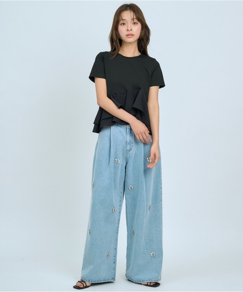 AND COUTURE(アンドクチュール)の「ビジュータックデニムパンツ(デニムパンツ・レディース・サックスブルー/ブルー/ブラック・MEDIUM/SMALL)」の1枚目の写真