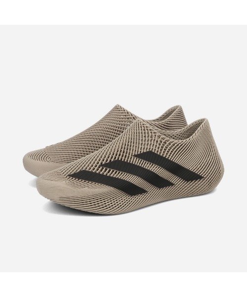 adidas Originals(アディダスオリジナルス)の「adidas CLIMACOOL / アディダス クライマクール / KJ8977(スニーカー・メンズ・ベージュ・30.5cm/29.5cm/28.5cm/27.5cm/26.5cm/25.5cm)」の1枚目の写真
