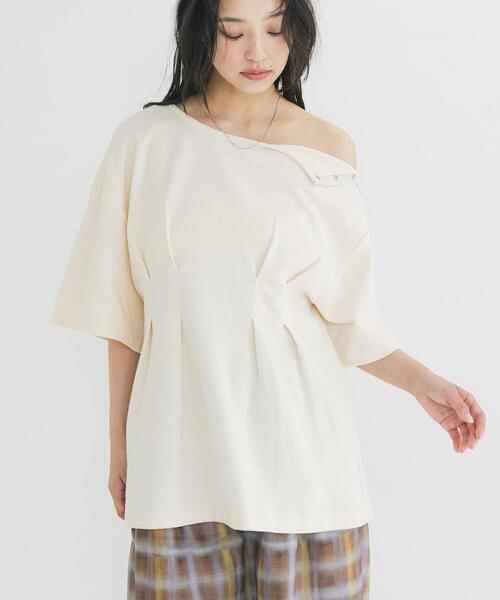 KBF(ケイビーエフ)の「スナップショルダールーズTEE(Tシャツ/カットソー・レディース・ネイビー/ピンク/アイボリー・ONE)」の4枚目の写真
