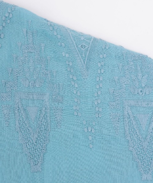 チチカカ(チチカカ)の「Rico ジオメトリーフェザー刺繍プルオーバー(Tシャツ/カットソー・レディース・ブラック/ライトブルー/アイボリー・FREE)」の18枚目の写真