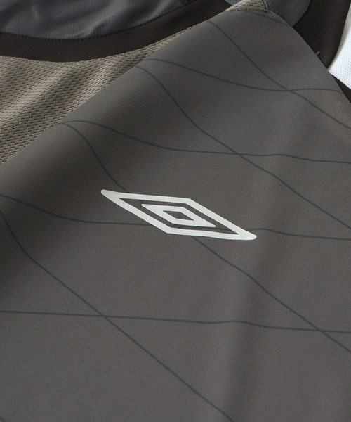 bal(バル)の「BAL × UMBRO LS SOCCER JERSEY(Tシャツ/カットソー・メンズ・グレー/チャコールグレー・MEDIUM)」の4枚目の写真