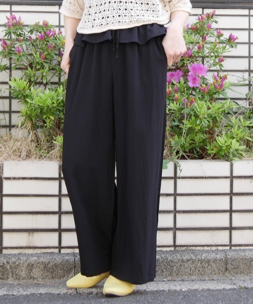 DISKEEN SURE(ディスキーンシュアー)の「360度可愛い!体型カバー効果抜群!ペプラムフリル ワイドパンツ(その他パンツ・レディース・ブラック/オフホワイト/グレイッシュベージュ/ブルー・FREE)」の1枚目の写真